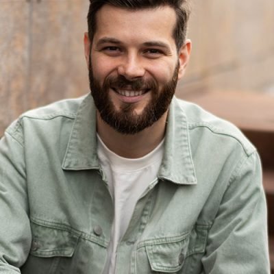Artist / Singer
